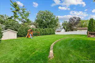 233 S Western Ave, Bartlett, IL 60103 - Photo 35