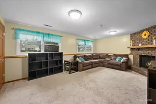 233 S Western Ave, Bartlett, IL 60103 - Photo 13