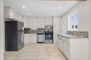 416 Glendale Rd, Glenview, IL 60025 - Photo 11