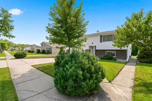 78 S Clarendon Ave, Addison, IL 60101 - Photo 43