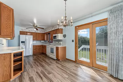 78 S Clarendon Avenue, Addison, IL 60101 - Photo 3