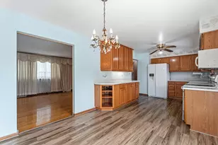 78 S Clarendon Ave, Addison, IL 60101 - Photo 5