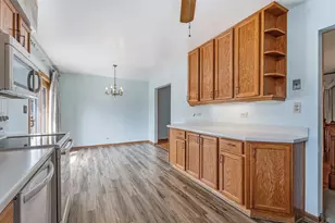 78 S Clarendon Ave, Addison, IL 60101 - Photo 7