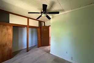 10509 S Corliss Ave, Chicago, IL 60628 - Photo 11