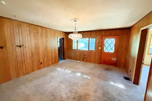 1402 N Sterling St, Streator, IL 61364 - Photo 3