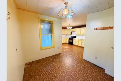 1402 N Sterling Street, Streator, IL 61364 - Photo 7
