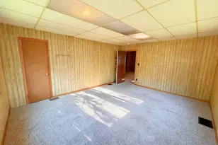 1402 N Sterling St, Streator, IL 61364 - Photo 5