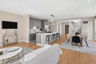 635 N Dearborn St, Chicago, IL 60654 - Photo 5