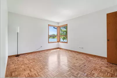 2720 N Bayview Lane, McHenry, IL 60051 - Photo 15