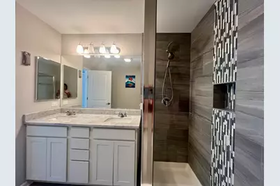 828 Center Street, Des Plaines, IL 60016 - Photo 15