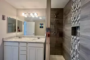 828 Center St, Des Plaines, IL 60016 - Photo 15