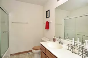 232 Johnson St, Hampshire, IL 60140 - Photo 17