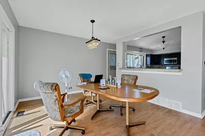 1719 W Lexington Drive, Arlington Heights, IL 60004 - Photo 23