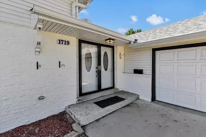 1719 W Lexington Drive, Arlington Heights, IL 60004 - Photo 3