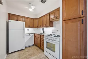 5506 Lincoln Ave, Morton Grove, IL 60053 - Photo 13