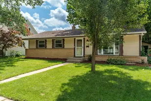 4715 Cleveland Ave, Rockford, IL 61108 - Photo 1