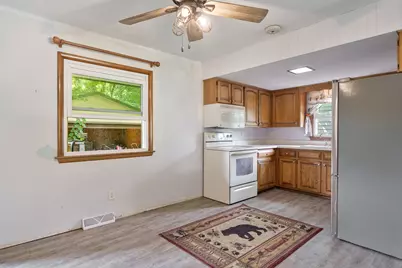 4715 Cleveland Avenue, Rockford, IL 61108 - Photo 17