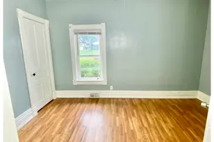 626 Bent St, Elgin, IL 60120 - Photo 11