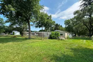 800 Lavern Ave, Machesney Park, IL 61115 - Photo 7
