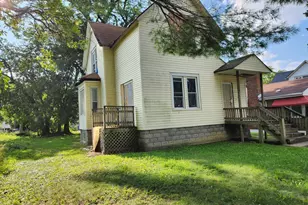 10230 S Lowe Ave, Chicago, IL 60628 - Photo 3