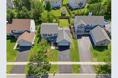 105 E Brittany Lane, Hainesville, IL 60030 - Photo 23