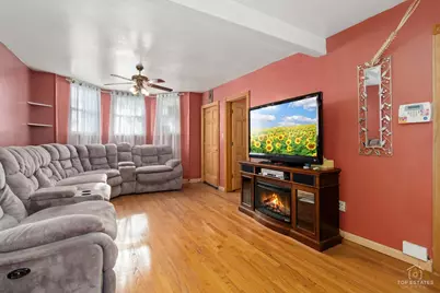 4019 N Bernard Street, Chicago, IL 60618 - Photo 5