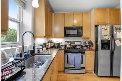 7401 N Hoyne Avenue #3, Chicago, IL 60645 - Photo 9