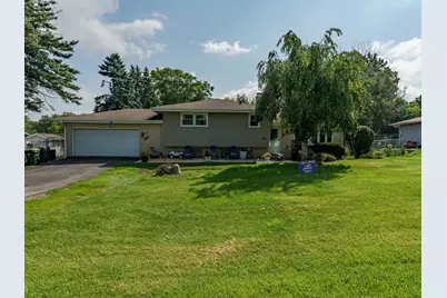 2N565 Euclid Avenue, Glen Ellyn, IL 60137 - Photo 1