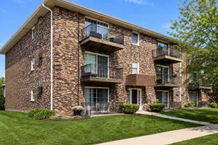 7101 O'Connell Dr, Chicago Ridge, IL 60415 - Photo 1