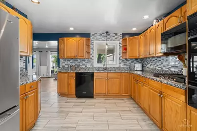 2405 Sarah Street, Franklin Park, IL 60131 - Photo 11