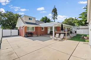 2405 Sarah St, Franklin Park, IL 60131 - Photo 27