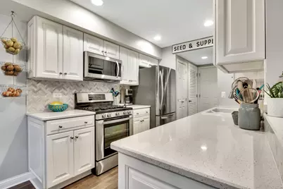 1036 N Knollwood Drive, Palatine, IL 60067 - Photo 9