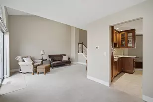 224 Woodstone Cir, Buffalo Grove, IL 60089 - Photo 7