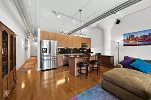 565 W Quincy St, Chicago, IL 60661 - Photo 3
