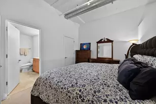 565 W Quincy St, Chicago, IL 60661 - Photo 9