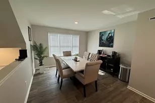 1039 Briar Gln Ct, Hampshire, IL 60140 - Photo 3