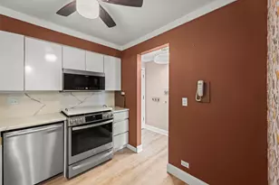 2005 Valencia Dr, Northbrook, IL 60062 - Photo 13