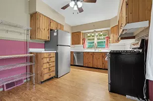 1508 N Linden St, Bloomington, IL 61701 - Photo 5