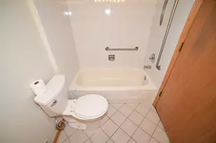 5805 W Eddy St, Chicago, IL 60634 - Photo 9