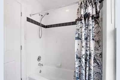 1316 Whitcomb Avenue, Des Plaines, IL 60018 - Photo 21