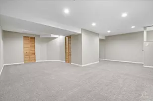126 Bay Dr, Itasca, IL 60143 - Photo 17