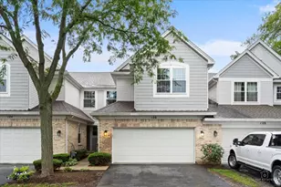 126 Bay Dr, Itasca, IL 60143 - Photo 1