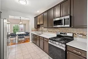 126 Bay Dr, Itasca, IL 60143 - Photo 7
