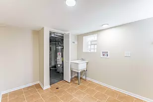 7526 S Honore St, Chicago, IL 60620 - Photo 17