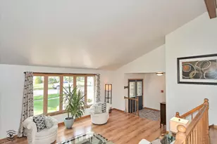 18817 Creekview Ln, Mokena, IL 60448 - Photo 3