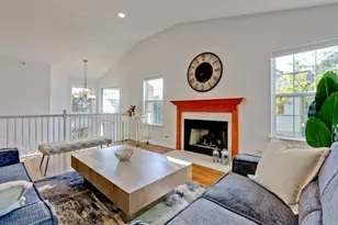121 Commons Ct, Wheeling, IL 60090 - Photo 5