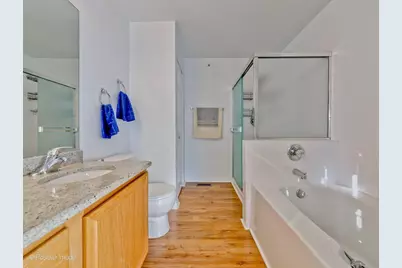 121 Commons Court, Wheeling, IL 60090 - Photo 21
