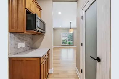 640 Downey Street, Hoffman Estates, IL 60169 - Photo 17