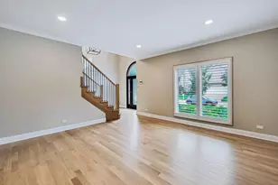 640 Downey St, Hoffman Estates, IL 60169 - Photo 7