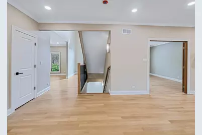 640 Downey Street, Hoffman Estates, IL 60169 - Photo 11